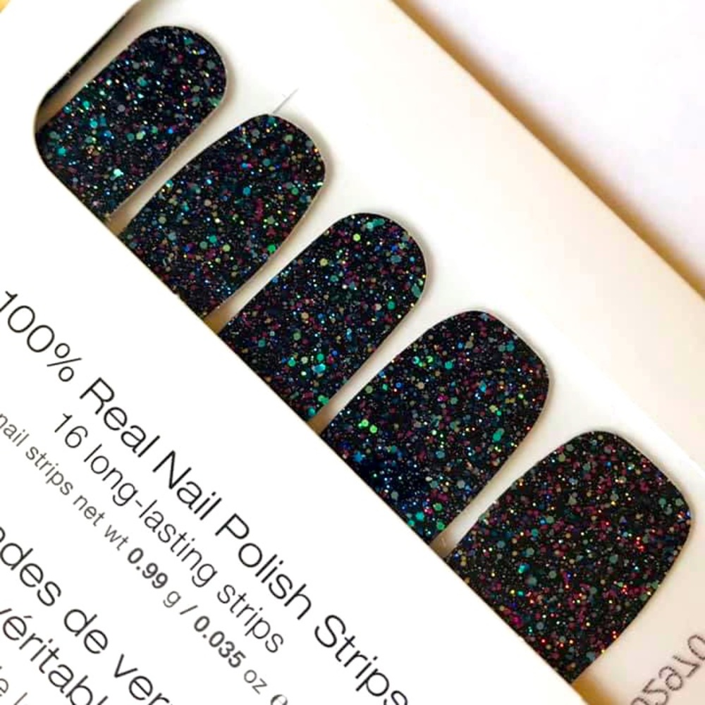 Color Street Nails, Retired set
Bundle and save on shipping per set!